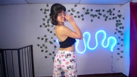 Snapshot of mylittlebunny__ chatting on 28, 1, 2025 helen online show from 28, 1, 2025