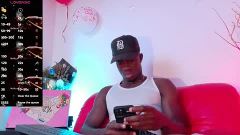 Mylo Wallace  online show from 6, 3, 2025