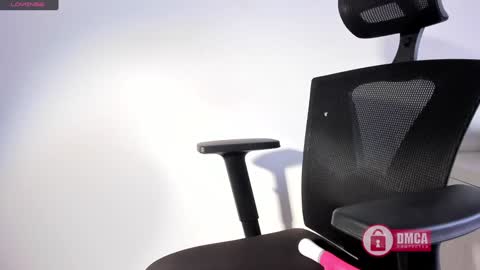 Bella online show from 12, 1, 2025