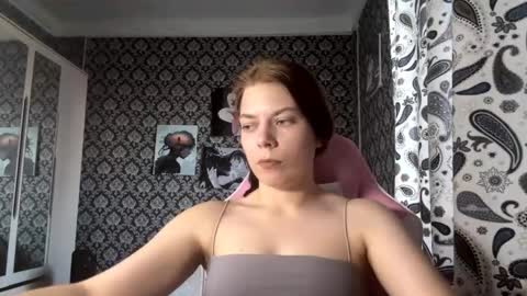 Snapshot of myrllasasso chatting on 13, 5, 2026 Anna online show from 13, 5, 2026