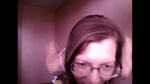 mysterious_blondy online show from 9, 4, 2026