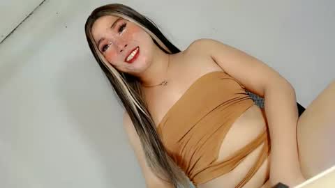Snapshot of mysterious_kim chatting on 7, 5, 2026 kimmy online show from 7, 5, 2026