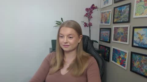 Snapshot of mysteryericax chatting on 18, 4, 2026 Erica online show from 18, 4, 2026