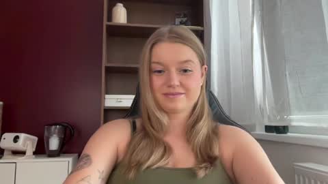 Snapshot of mysteryericax chatting on 1, 6, 2026 Erica online show from 1, 6, 2026