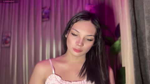 Snapshot of mysteryman_xxx chatting on 25, 2, 2026 UR GIRL NEXTDOOR online show from 25, 2, 2026