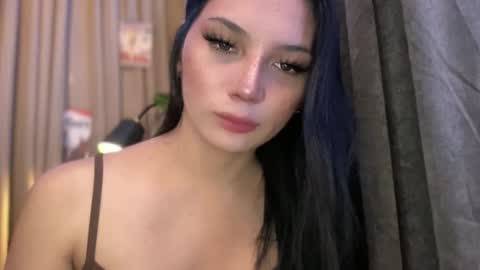 Snapshot of mysteryman_xxx chatting on 28, 4, 2026 UR GIRL NEXTDOOR online show from 28, 4, 2026