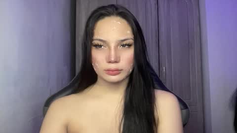 Snapshot of mysteryman_xxx chatting on 17, 5, 2026 UR GIRL NEXTDOOR online show from 17, 5, 2026