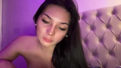 Snapshot of mysteryman_xxx chatting on 29, 5, 2026 UR GIRL NEXTDOOR online show from 29, 5, 2026