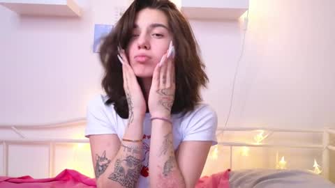 Snapshot of mystica_ chatting on 11, 1, 2025 MILLI online show from 11, 1, 2025