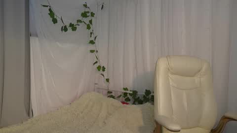 Snapshot of mystica_ chatting on 24, 2, 2025 MILLI online show from 24, 2, 2025
