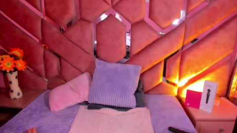 Snapshot of mysticdoll_ chatting on 19, 4, 2026 Mystic online show from 19, 4, 2026