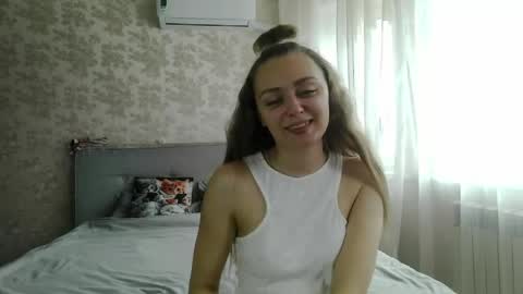 Snapshot of mysticglimmer chatting on 20, 4, 2026 Anika online show from 20, 4, 2026