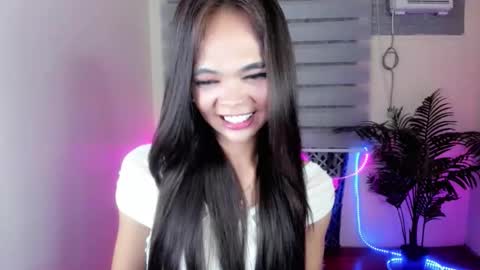 Snapshot of mysticofcum22 chatting on 25, 11, 2025 Krestine online show from 25, 11, 2025