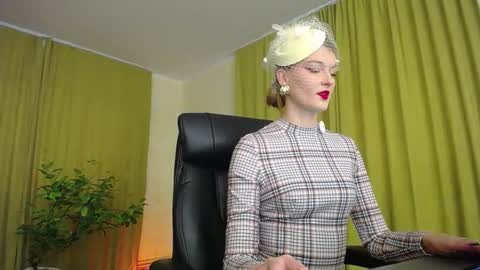 mysticvenus_ online show from 11, 10, 2025