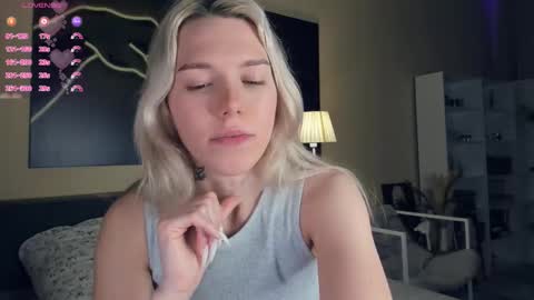 Olivia or just olive online show from 13, 12, 2025