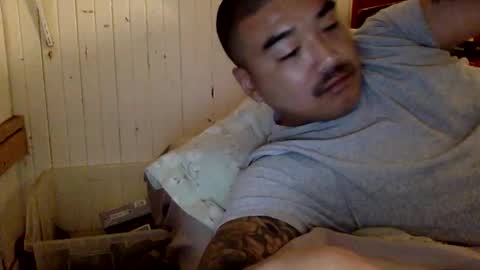 str8 dom alphaAsian Daddy type. sorry not bi or  curious but i dont judgediscrimenate. online show from 25, 2, 2026