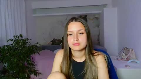 Snapshot of n0names chatting on 24, 5, 2026 Eva online show from 24, 5, 2026