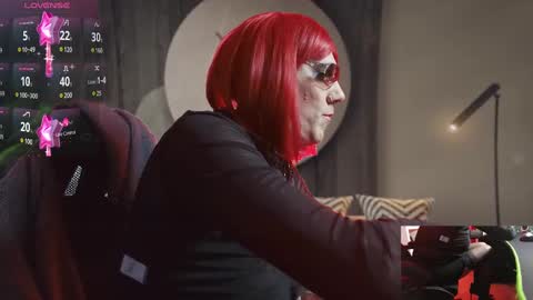 Snapshot of nackedforyou chatting on 1, 1, 2025 NackedForYou online show from 1, 1, 2025