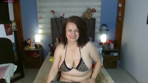 nadia_84 online show from 19, 12, 2025