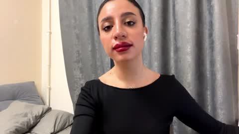 Leya online show from 10, 7, 2026