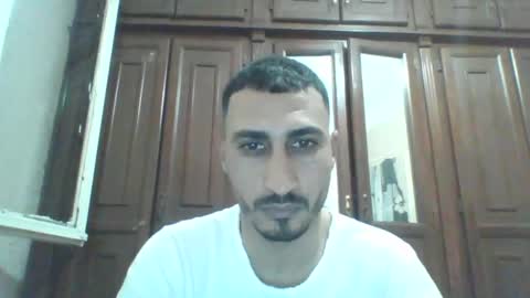 Snapshot of nadirff16 chatting on 4, 1, 2025 V online show from 4, 1, 2025