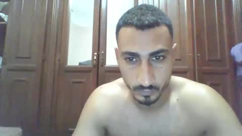 Snapshot of nadirff16 chatting on 10, 9, 2025 V online show from 10, 9, 2025