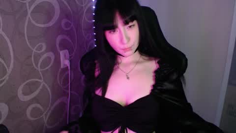 Naemi online show from 11, 9, 2025
