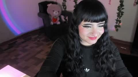 Snapshot of naeniademont chatting on 28, 5, 2026 naeniademont online show from 28, 5, 2026