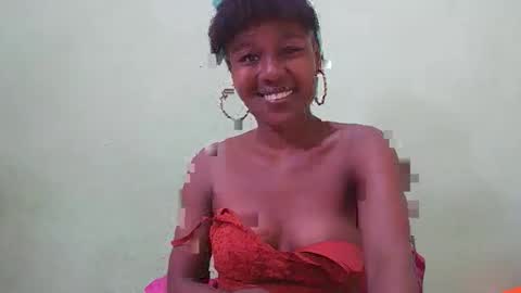 Snapshot of nah296652 chatting on 16, 4, 2026 nah296652 online show from 16, 4, 2026