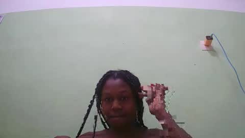 Snapshot of nah296652 chatting on 6, 5, 2026 nah296652 online show from 6, 5, 2026