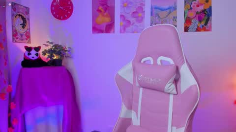 Nahara Soler online show from 4, 3, 2026