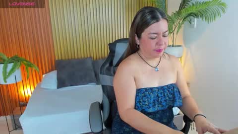 N A H I A online show from 10, 2, 2026