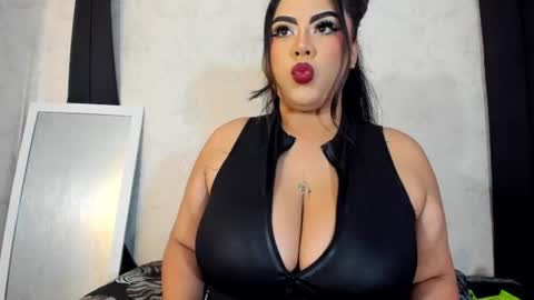 Snapshot of nahiara_lee_ chatting on 25, 6, 2026 Nahia online show from 25, 6, 2026
