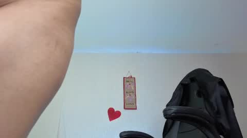 Snapshot of nahomi_blaze56eup chatting on 17, 5, 2026 valeria online show from 17, 5, 2026