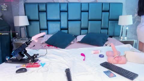 Snapshot of nahomi_wild chatting on 19, 2, 2025 Nahomi online show from 19, 2, 2025