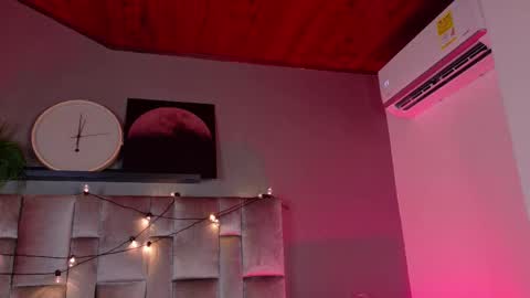  VICTORIA  online show from 3, 2, 2026