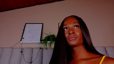 Snapshot of nahomicampbell_ chatting on 17, 4, 2026 VICTORIA online show from 17, 4, 2026