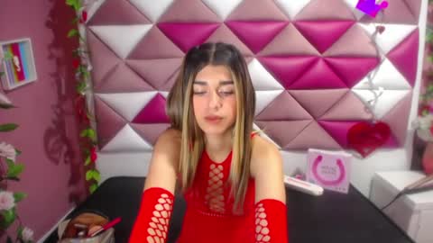 NahomiConnorr online show from 17, 1, 2025