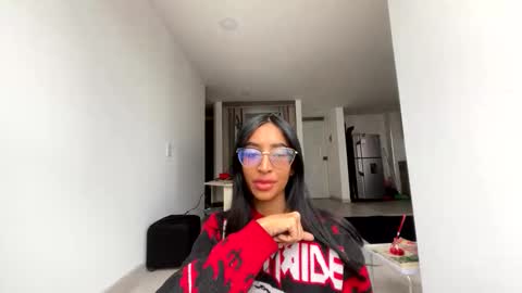 Snapshot of nahomygh chatting on 21, 12, 2025 Nahomy online show from 21, 12, 2025