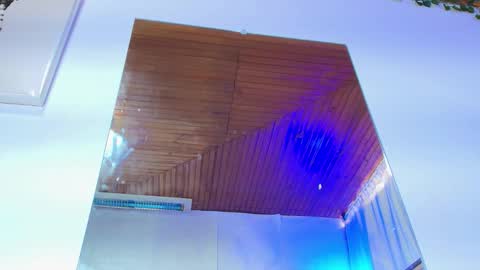 Naia x online show from 6, 11, 2025