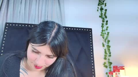 Snapshot of naia_x chatting on 9, 5, 2026 Naia x online show from 9, 5, 2026