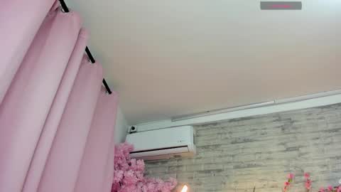 Snapshot of naiawhisper chatting on 22, 2, 2026 naiawhisper online show from 22, 2, 2026