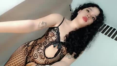 naked_weapon1 online show from 15, 12, 2024