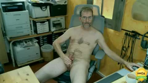 Snapshot of nakedluke chatting on 2, 5, 2026 Luke online show from 2, 5, 2026