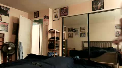 nakedmonkey online show from 19, 11, 2025