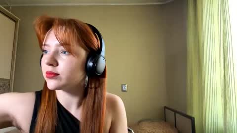 Snapshot of nakitawiggin chatting on 14, 2, 2026 Luna online show from 14, 2, 2026