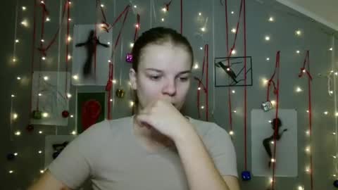 Nana online show from 11, 11, 2025