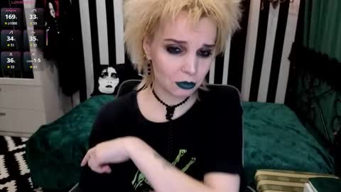 Nancy online show from 5, 11, 2025