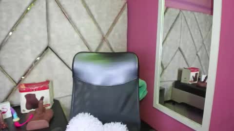 nany_pretty online show from 24, 10, 2025