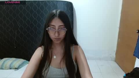 Snapshot of nanylux chatting on 7, 5, 2026 nanylux online show from 7, 5, 2026